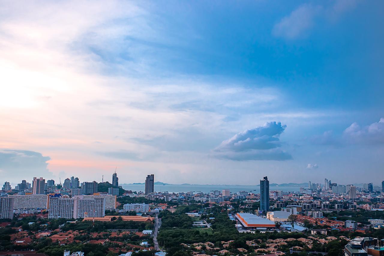 Dusit Grand Condo View Jomtien Beach Esterno foto